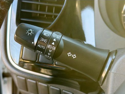 Used 2017 Mitsubishi Outlander SEL image 31