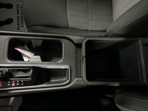 Used 2025 Nissan Sentra SV image 19