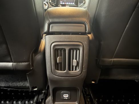 Used 2020 Jeep Compass Latitude image 35