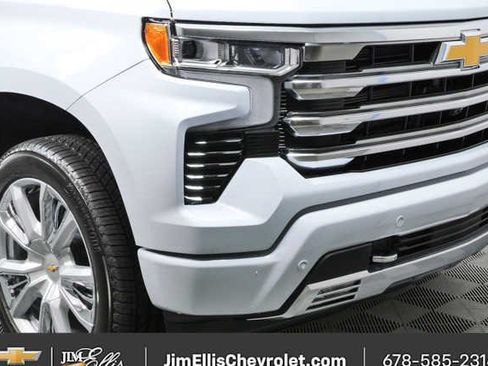 New 2026 Chevrolet Silverado 1500 High Country AWD/4WD image 35