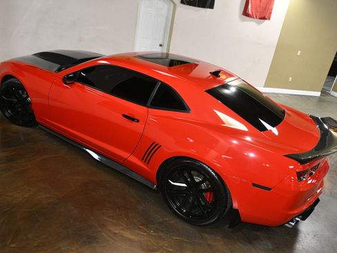 Used 2013 Chevrolet Camaro SS w/ SS Performance Package image 80
