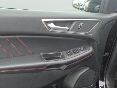 Used 2023 Ford Edge ST-Line AWD/4WD image 9