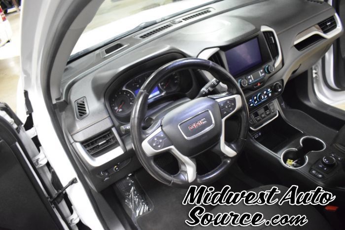 Used 2020 GMC Terrain SLE w/ Driver Convenience Package FWD image 13