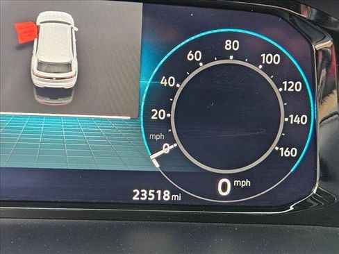 Used 2025 Volkswagen Atlas Cross Sport SE image 15