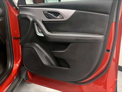 Used 2022 Chevrolet Blazer LT FWD image 18