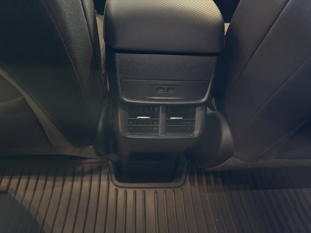 Used 2025 Chevrolet Equinox LT AWD/4WD image 22