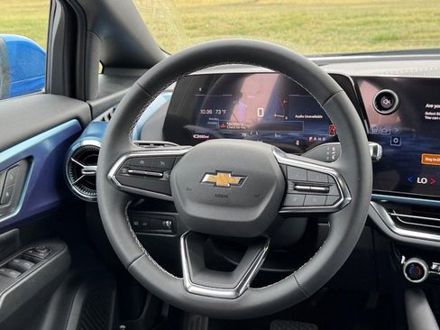 New 2026 Chevrolet Equinox EV LT image 6