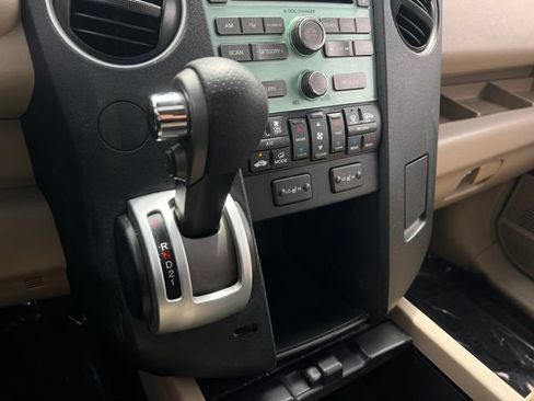 Used 2009 Honda Pilot EX-L image 24