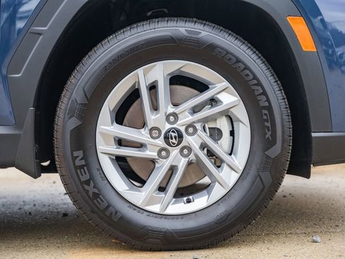 Certified 2025 Hyundai Tucson SE image 13