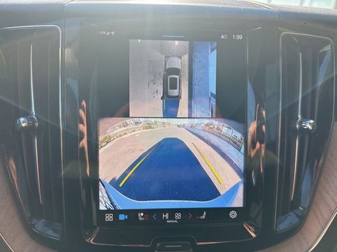 Certified 2025 Volvo XC60 B5 Plus image 23