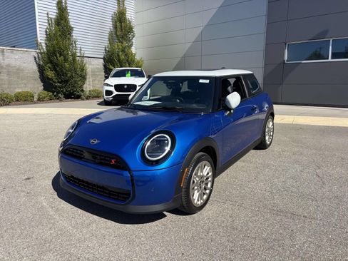 Used 2026 MINI Cooper S FWD image 3