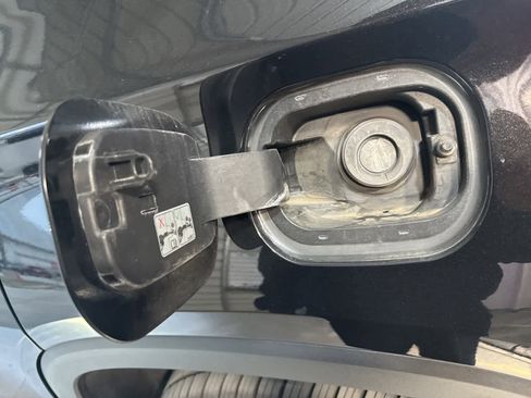 Used 2019 Chevrolet Traverse LT w/ LT Premium Package image 10