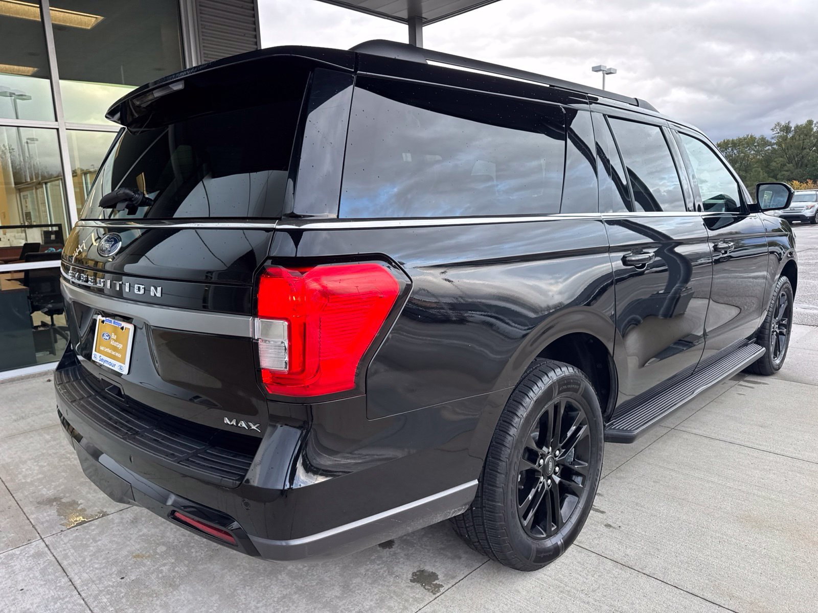Certified 2024 Ford Expedition Max XLT AWD/4WD image 8
