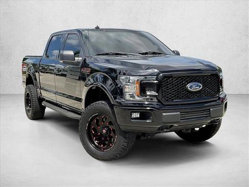 Used 2020 Ford F150 XLT w/ Equipment Group 302A Luxury AWD/4WD image 9