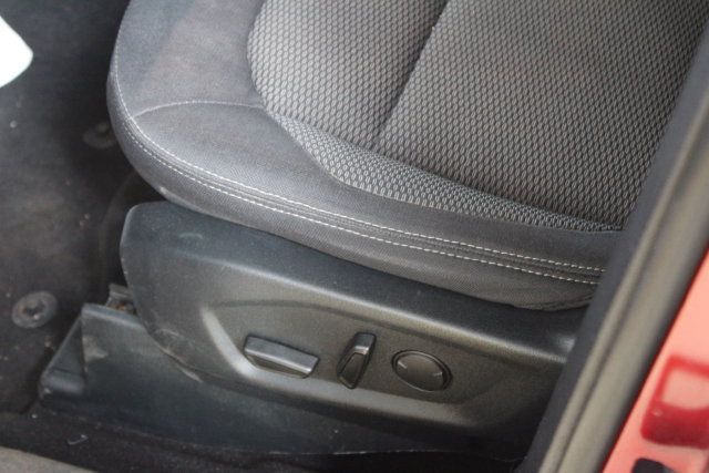 Used 2019 Ford Explorer XLT AWD/4WD image 14