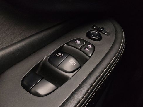 Used 2021 Nissan Murano S FWD image 27