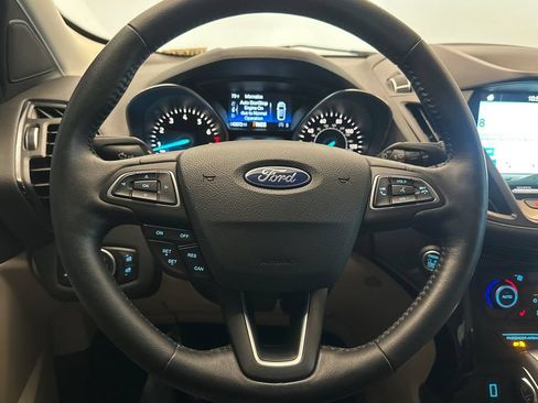 Used 2019 Ford Escape Titanium FWD image 23