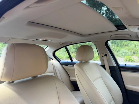 Used 2016 BMW 528i Sedan RWD image 29