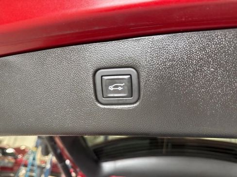Used 2023 Chevrolet Blazer LT AWD/4WD image 11