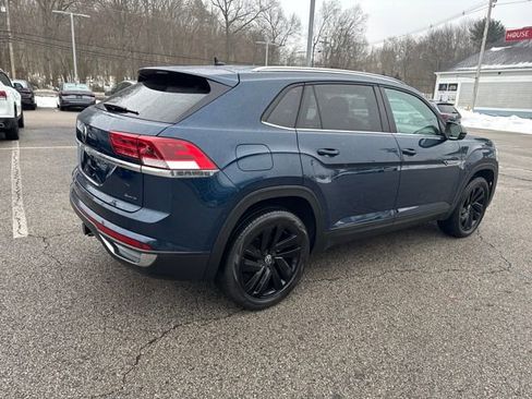 Used 2023 Volkswagen Atlas Cross Sport SE w/ Black Wheel Package image 9