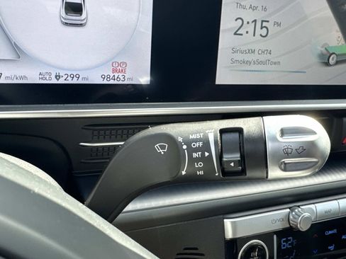 Used 2024 Hyundai Ioniq 6 SE RWD image 19