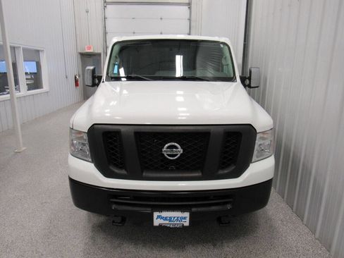 Used 2017 Nissan NV 3500 SV w/ Technology Package image 9