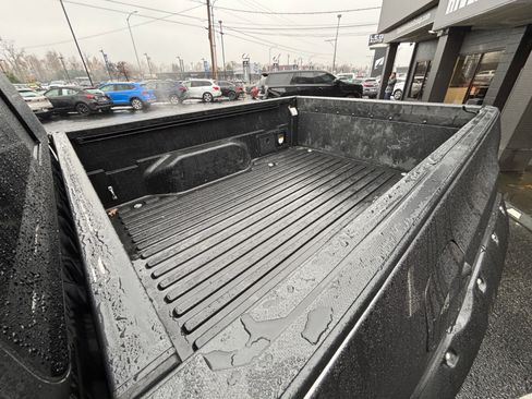 Used 2018 Toyota Tacoma TRD Sport image 17