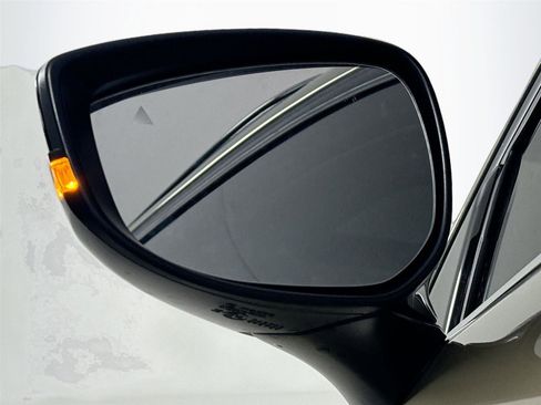 New 2025 MAZDA CX-30 Carbon image 10