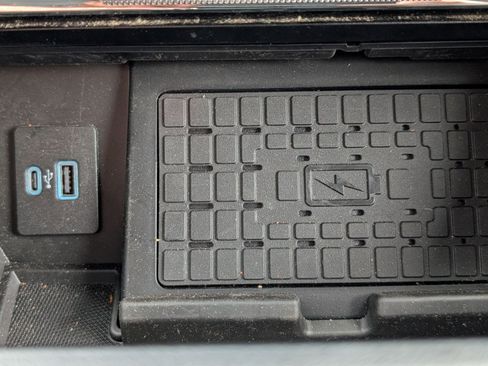 Used 2023 Ford F150 Lariat w/ Equipment Group 502A High AWD/4WD image 21
