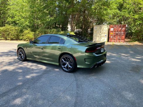 Used 2019 Dodge Charger GT RWD image 3