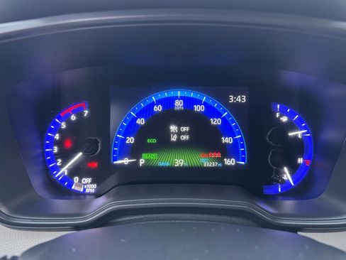 Used 2020 Toyota Corolla LE image 32