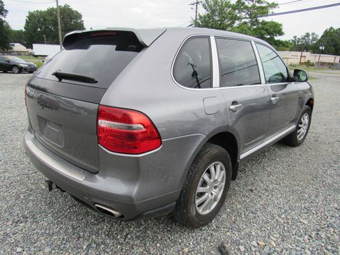 Used 2008 Porsche Cayenne image 6