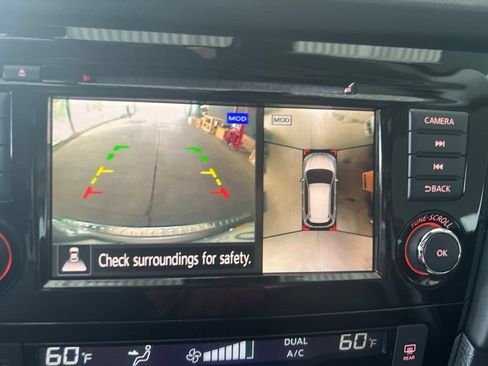 Used 2018 Nissan Rogue SL w/ Premium Package AWD/4WD image 7