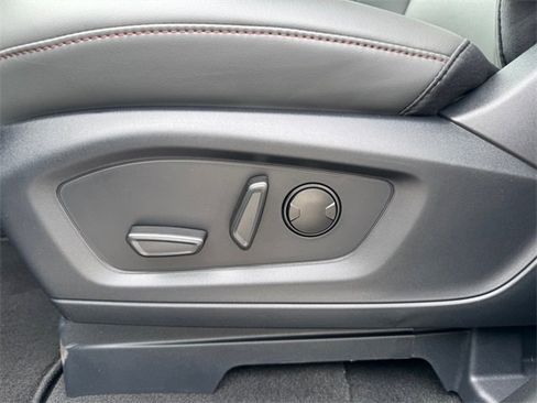 New 2025 Ford Explorer Active w/ Active Comfort Package image 17