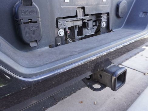 Used 2022 GMC Sierra 1500 Elevation w/ LPO, Elevation Black Package image 6