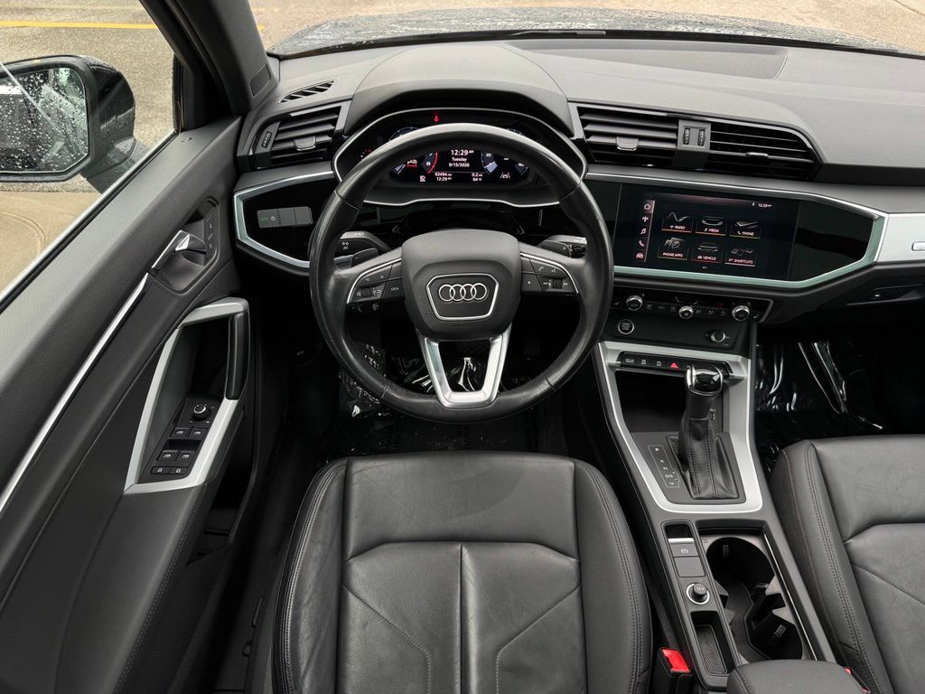Used 2021 Audi Q3 2.0T Premium w/ Convenience Package AWD/4WD image 17