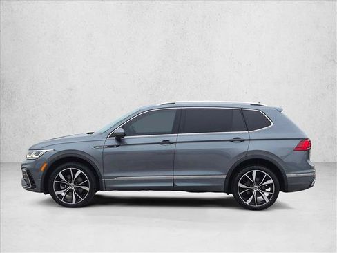 Used 2023 Volkswagen Tiguan SEL R-Line AWD/4WD image 9