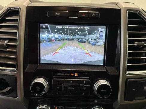 Used 2015 Ford F150 Lariat image 20