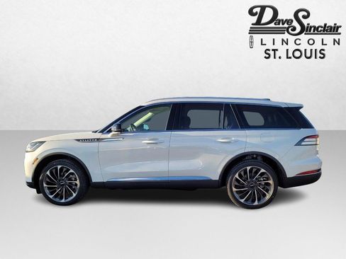 New 2026 Lincoln Aviator Reserve image 8