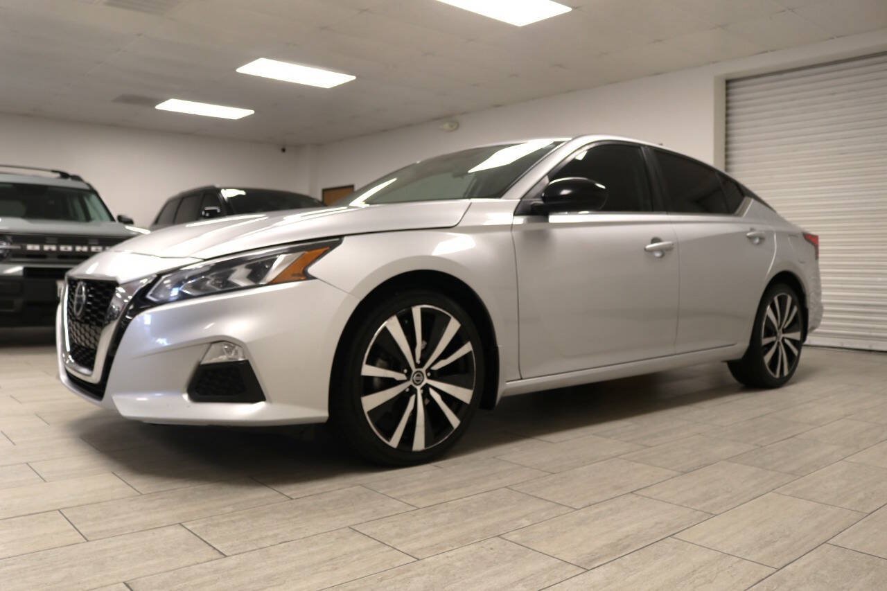 Used 2019 Nissan Altima 2.5 SR AWD/4WD image 3