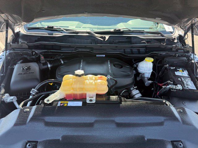Used 2019 RAM 1500 Laramie RWD image 34