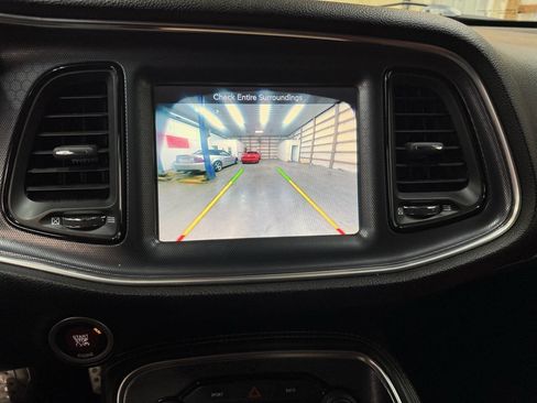 Used 2016 Dodge Challenger R/T Scat Pack w/ Leather Interior Group image 32