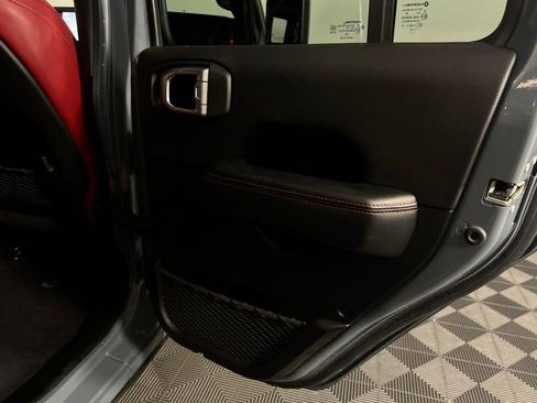 Used 2024 Jeep Wrangler Unlimited Rubicon 392 image 28