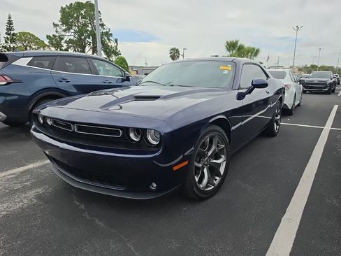 Used 2017 Dodge Challenger SXT Plus RWD image 4