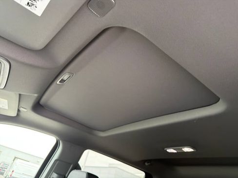 New 2026 GMC Sierra 1500 SLT w/ SLT Premium Plus Package AWD/4WD image 16