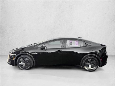 Used 2026 Toyota Prius Plug-In Hybrid FWD image 4