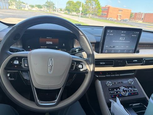 Used 2020 Lincoln Aviator Reserve w/ Equipment Group 202A AWD/4WD image 12