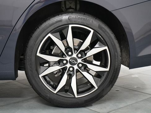 Used 2025 Chevrolet Malibu RS FWD image 33