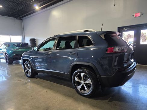 Used 2020 Jeep Cherokee Limited AWD/4WD image 6