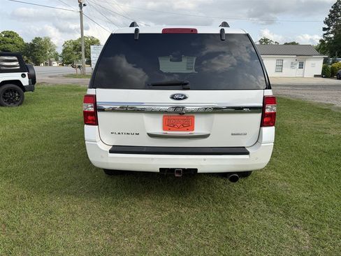 Used 2015 Ford Expedition EL Platinum RWD image 5